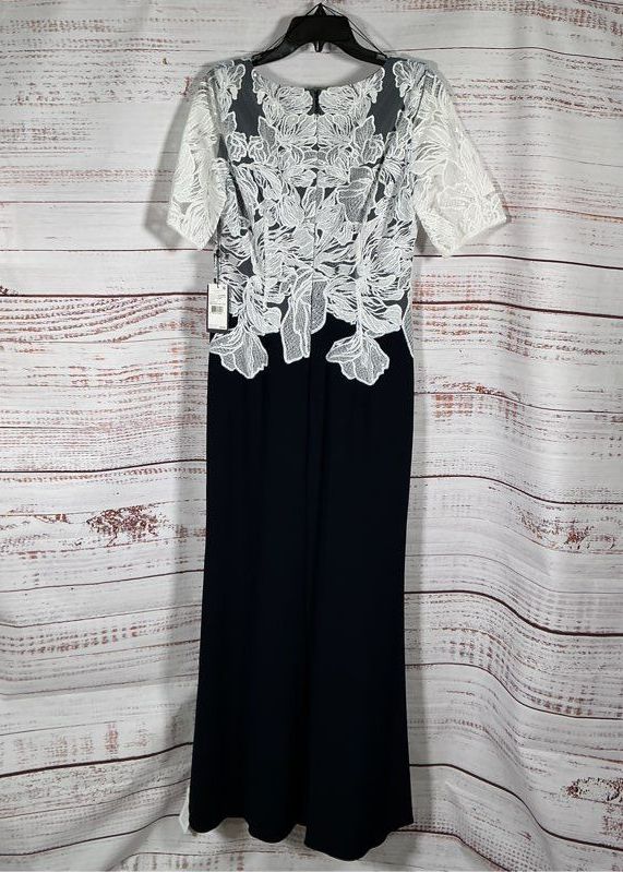 NWT Adrianna Papell Navy blue Embroidered Crepe Gown Dress Size 8 Retail $249