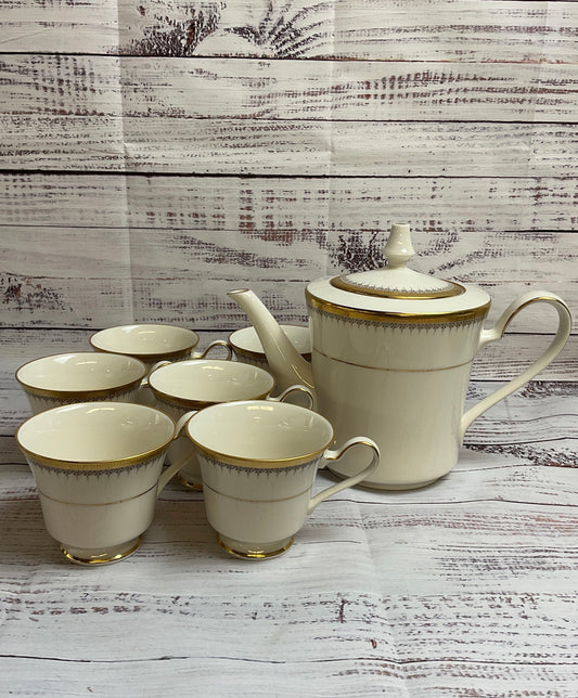 Gorgeous Vintage Edinburgh Noritake Fine China Set Of 7 Tea/Coffee Set