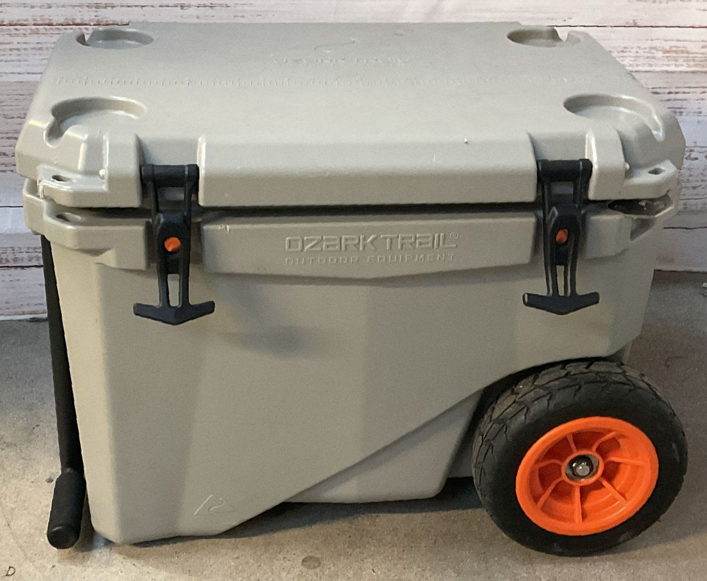 Ozark Trail 45QT High Performance Rolling Thermocooler Grey