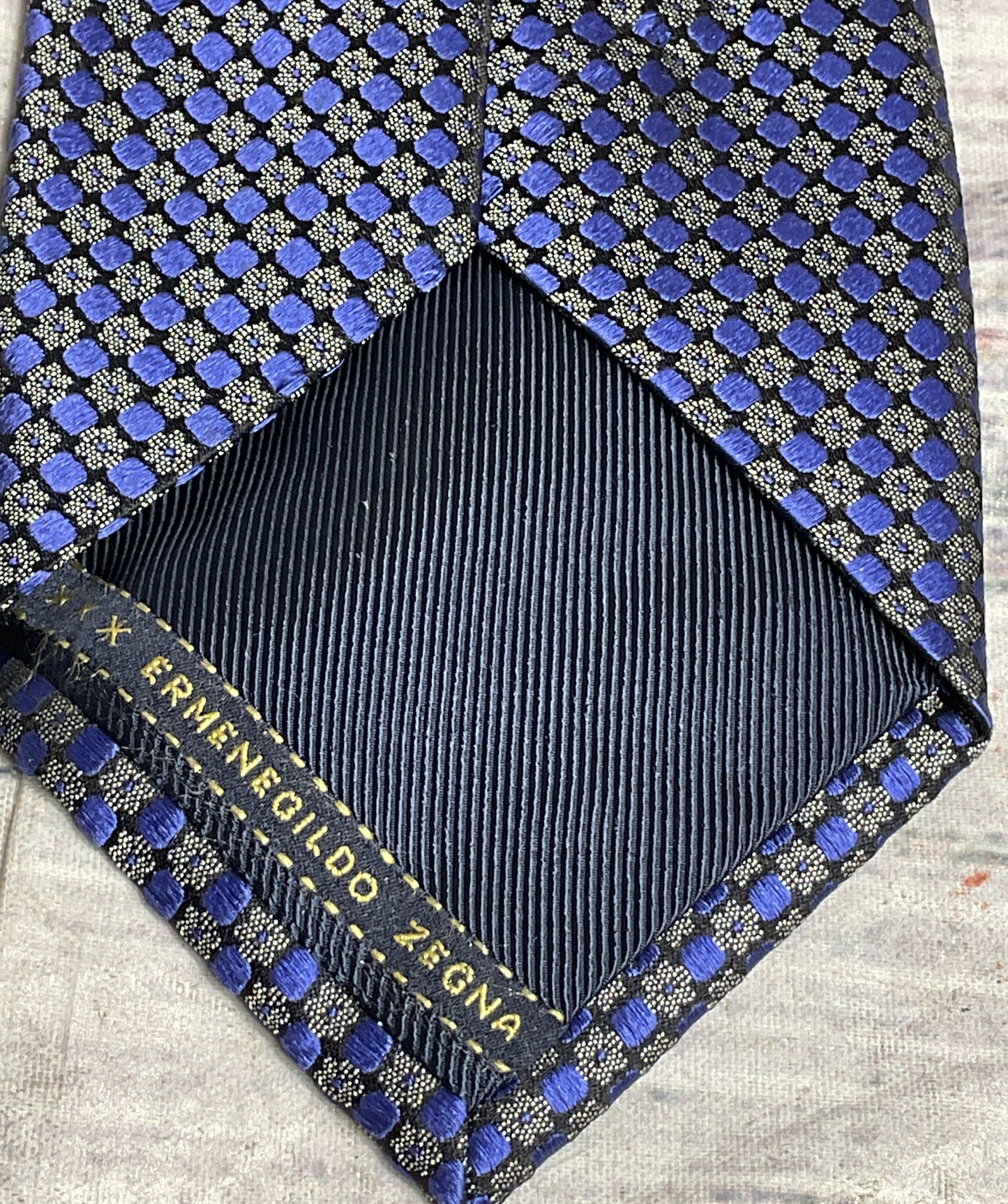 Ermenegildo Zenga Circle Patterned Navy Tie OS