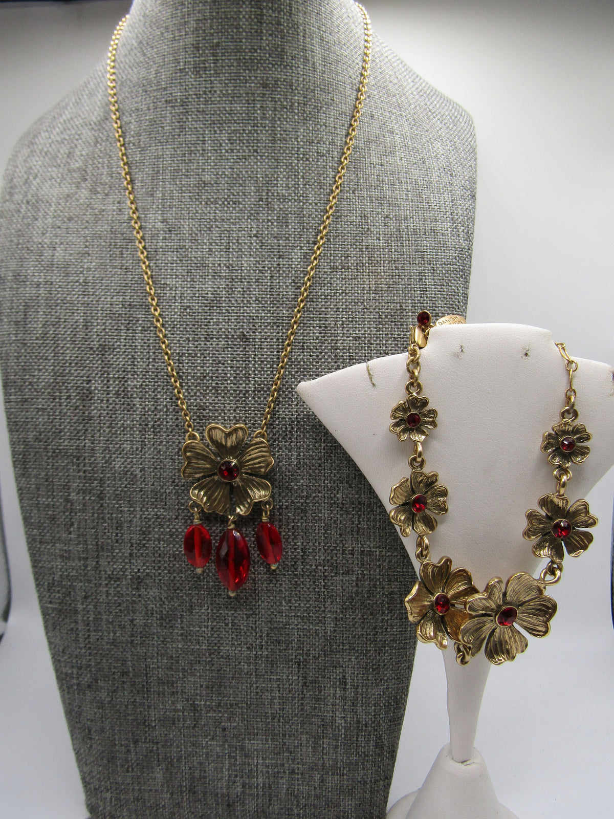 Pilgrim Danish Design Poppy Necklace & Bracelet Set
