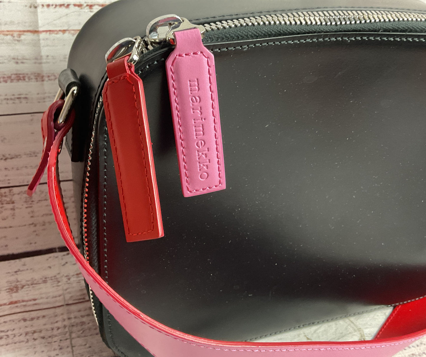 Marimekko Leather Hialmina Shoulder Bag Black