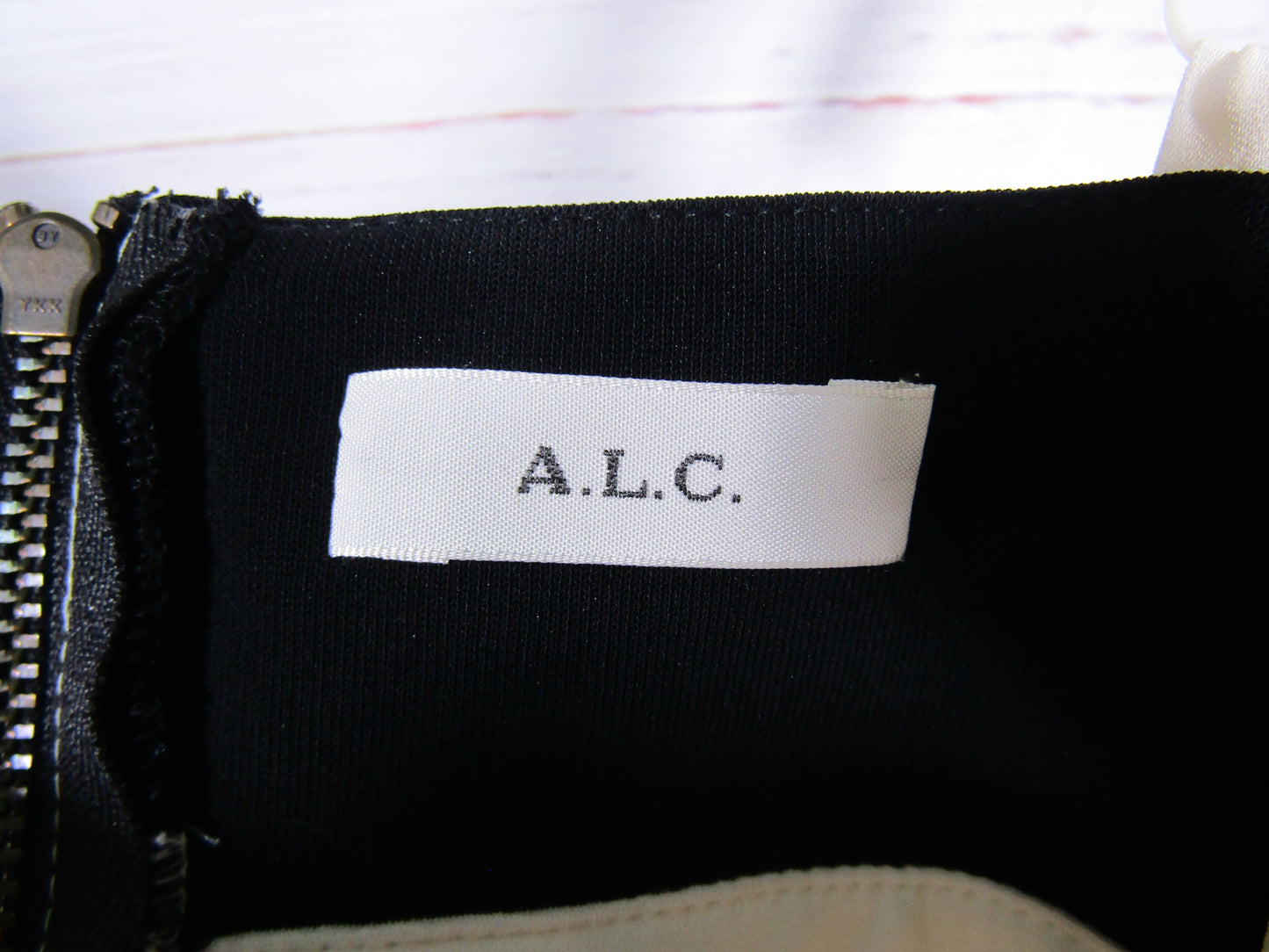 A.L.C. Women's White Sleeveless Tank Top Blouse Size S Made in The U.S.A.