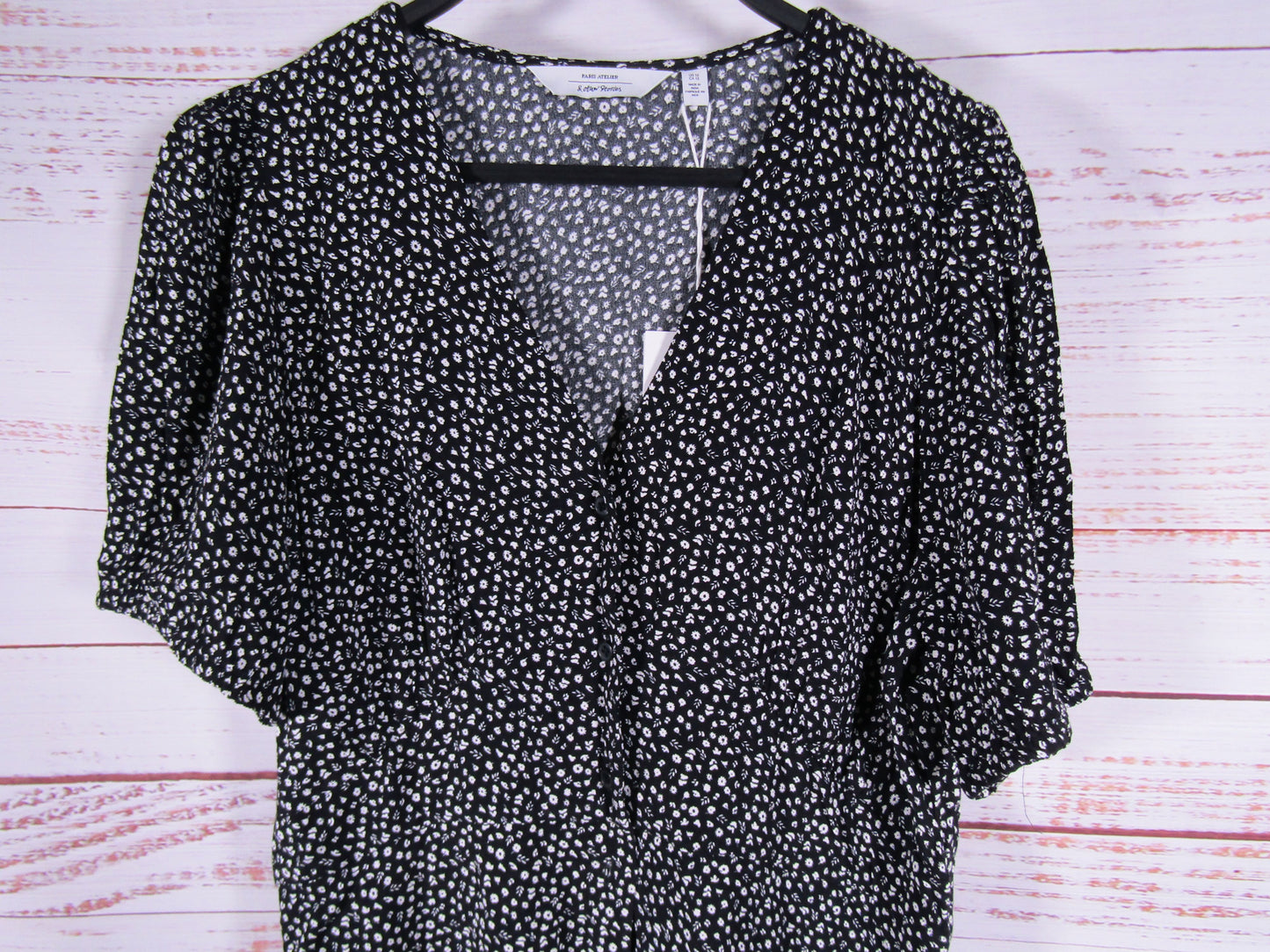& Other Stories Women's Black Floral Short Sleeve V-Neck Dress Size 12