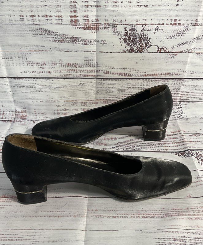 Women's' Salvatore Ferragamo Black Satin Slip-On Heels Size 9