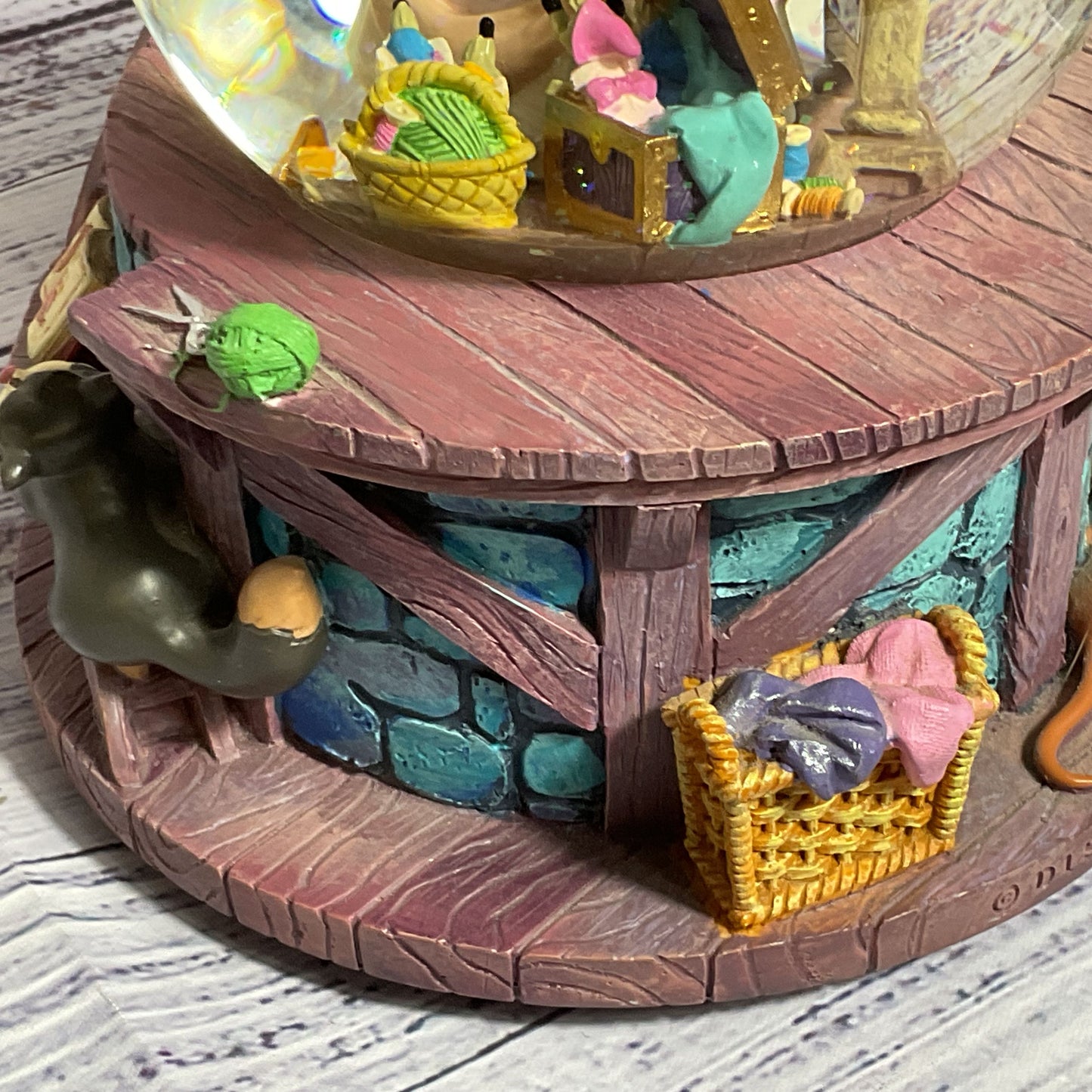 DISNEY Cinderella "A Dream is a Wish Your Heart Makes" Snow Globe