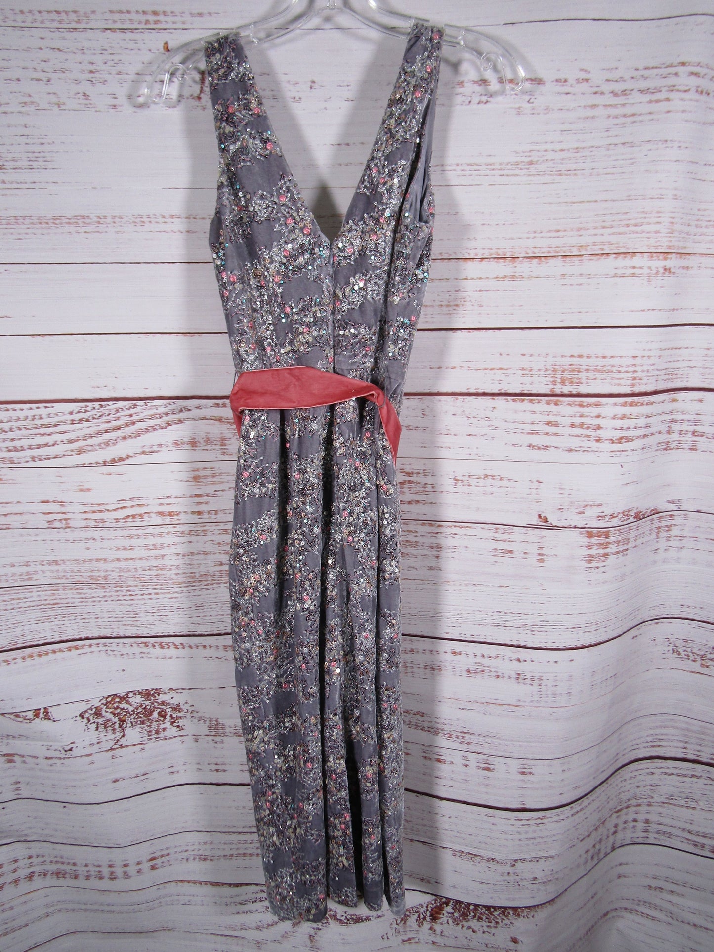 Badgley Mischka Women's Gray Sequined Velvet Sheath Belted Dress Size 2