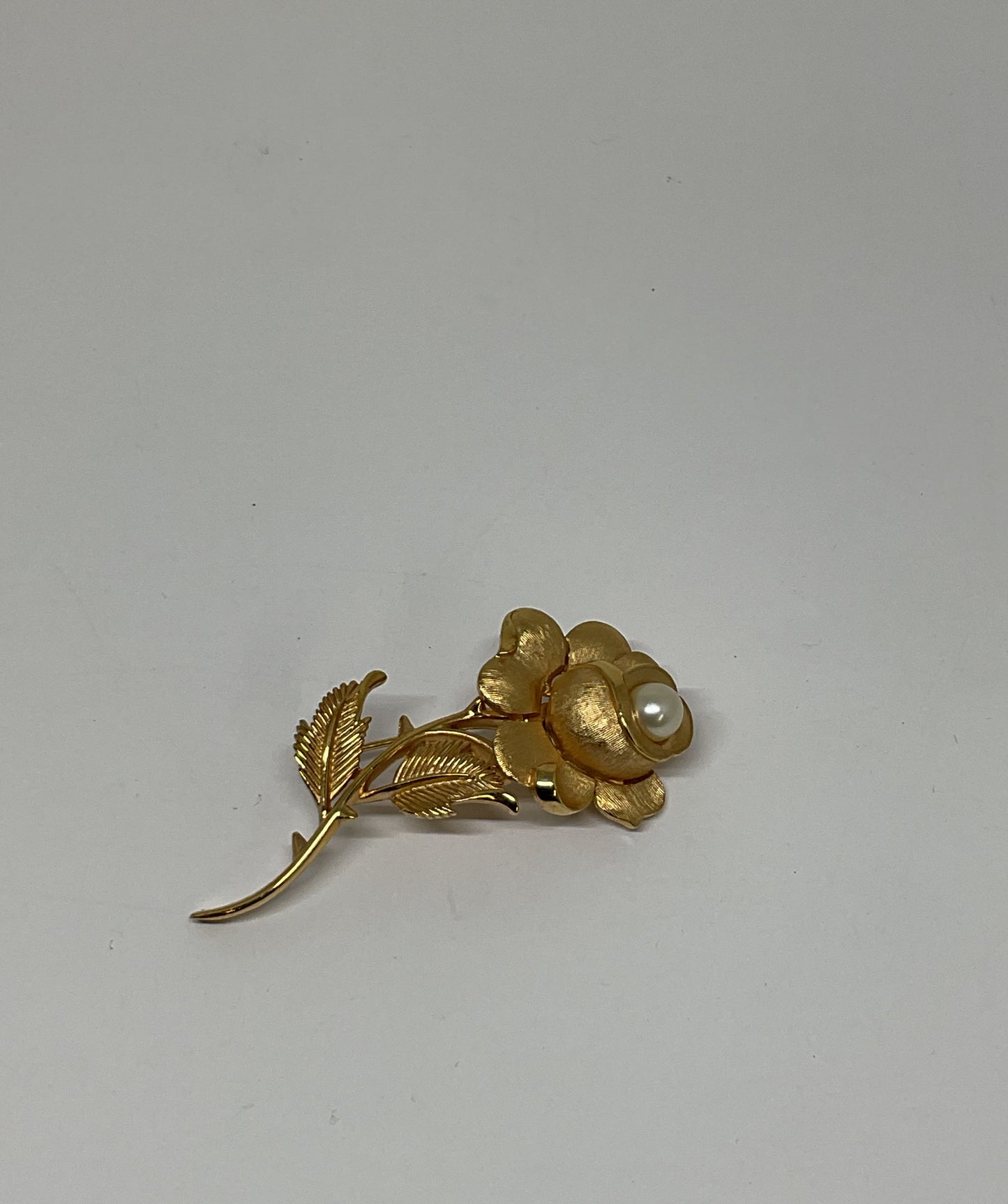 Trifari Gold Tone Vintage Flower Brooch Faux Pearl