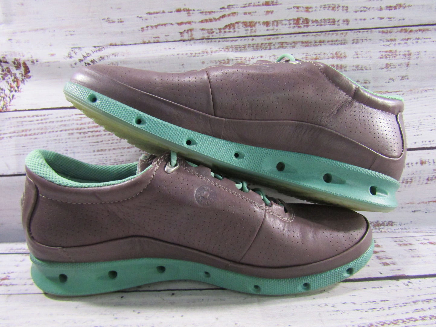 Ecco Cool Pro Women's Purple Leather Gore-Tex Waterproof Golf Shoes Size 6