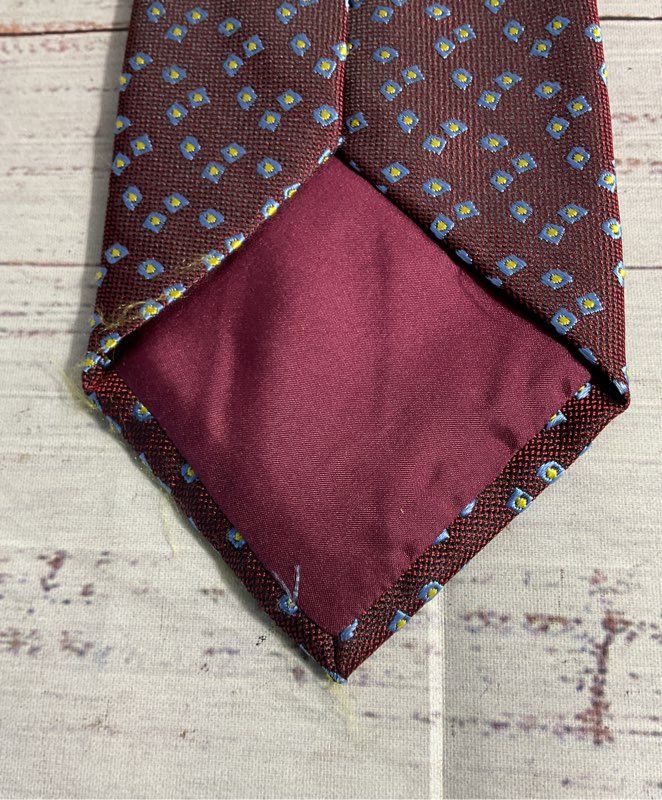 Charvet Place Vendome 100% Silk Men's Geometric Pattern Dark Red Tie France