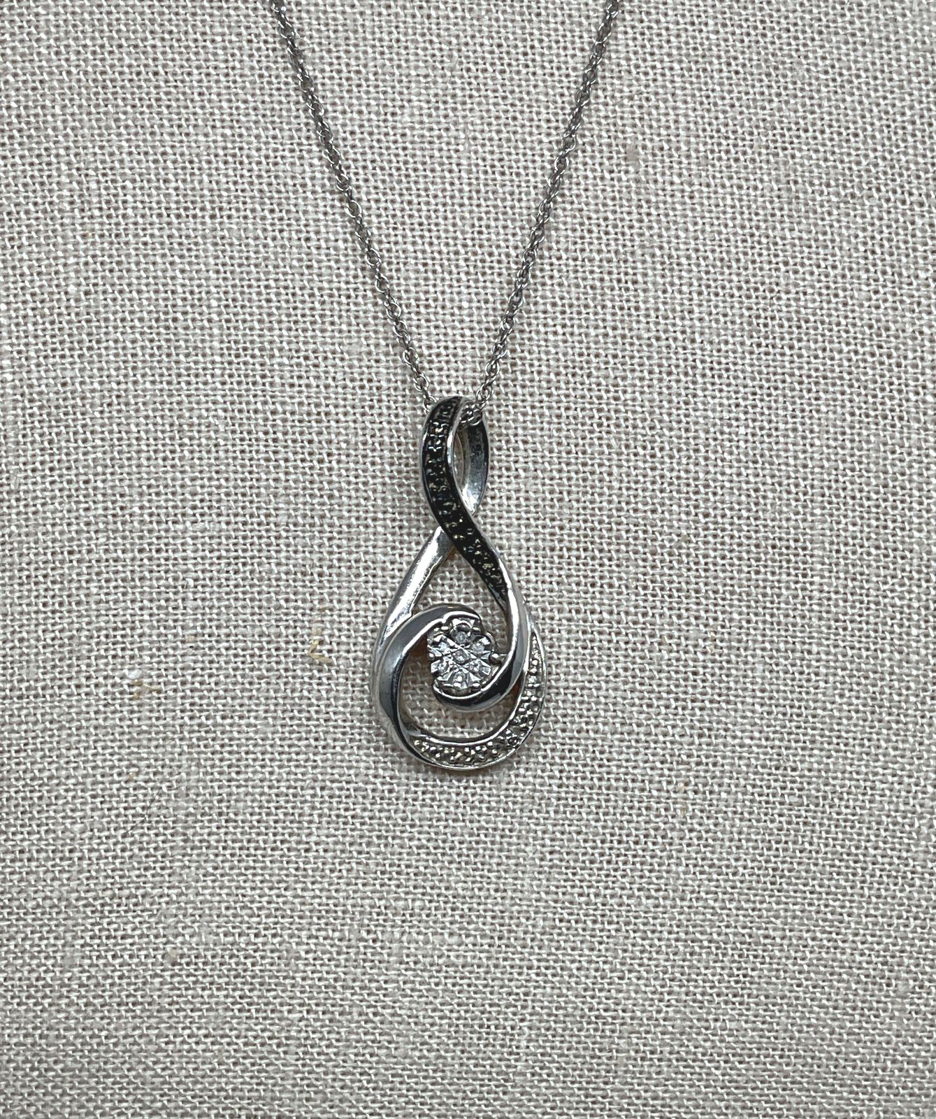 Sterling Silver Chain Necklace Diamond Accent Pendant