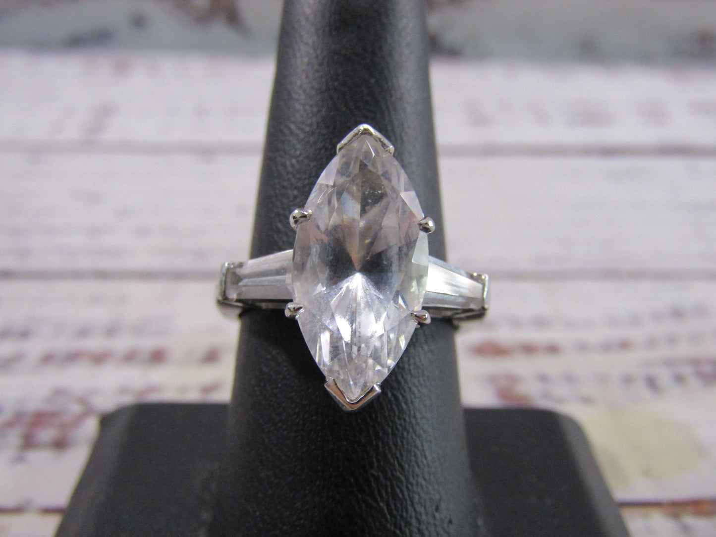 14k White Gold Marquise CZ Cocktail Ring Size 9