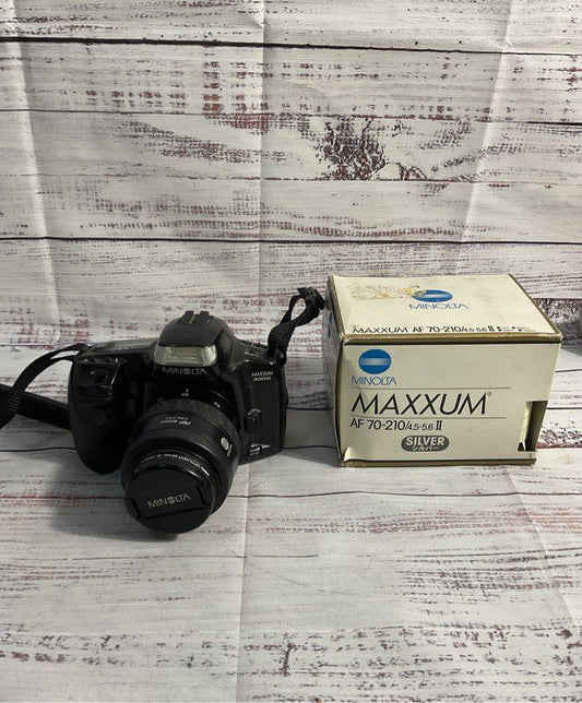 Minolta Maxxum 300Si Film SLR with 35-70mm & 70-210 Lens