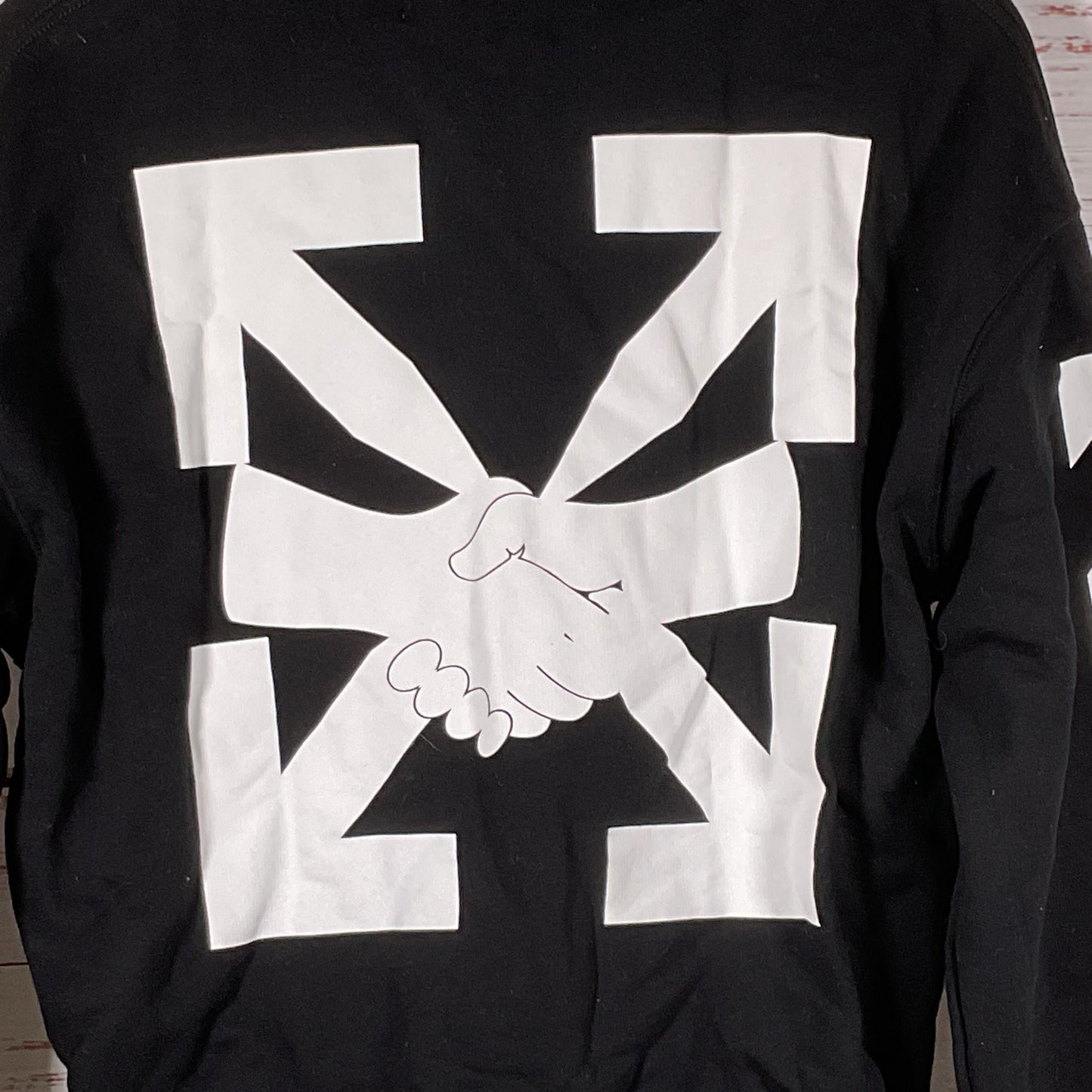 OFF-WHITE Men's Black Arrow Print Crewneck Sweatshirt- SZ S