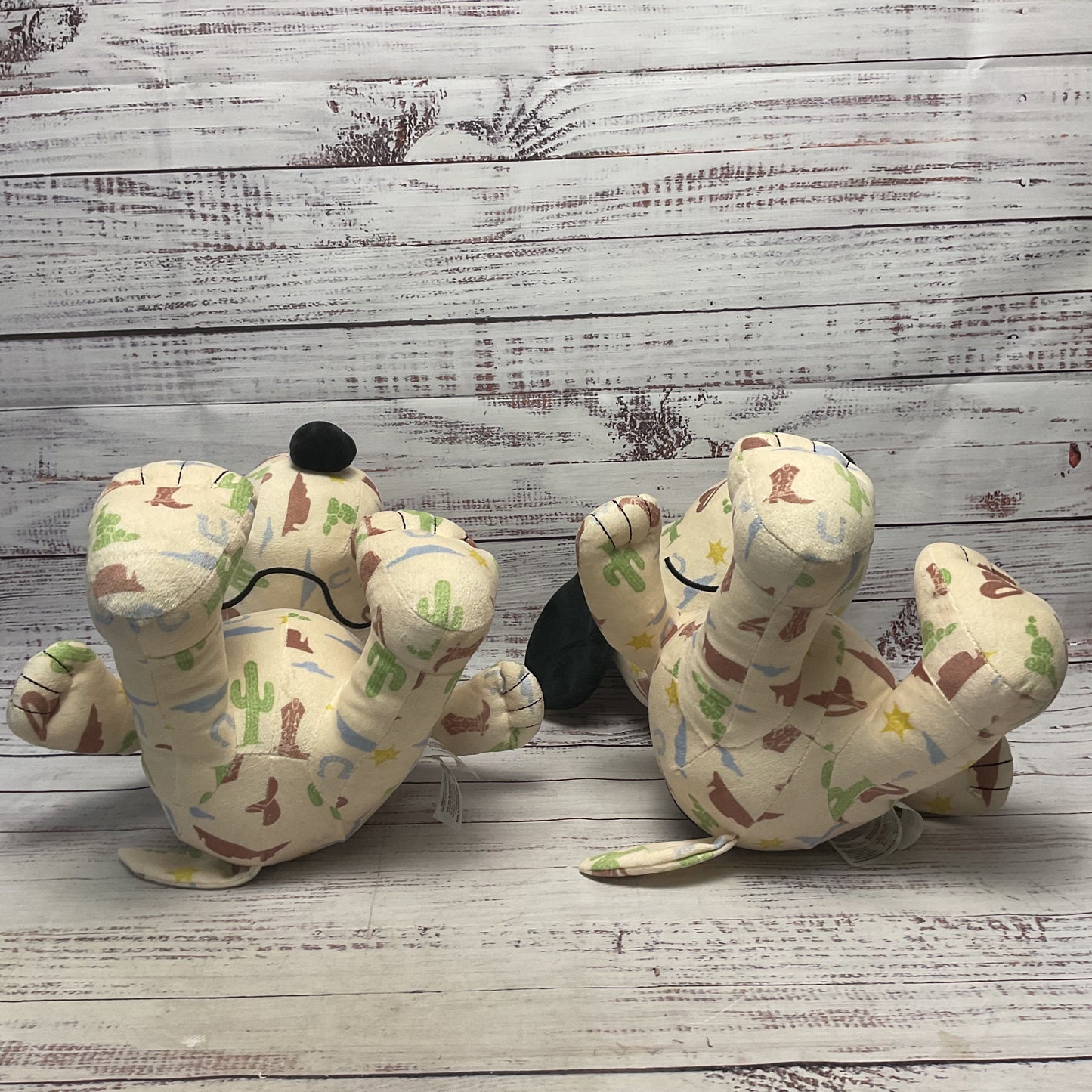 Peanuts Knotts Berry Farms Snoopy Western Cowboy Motif Design Set Of 2