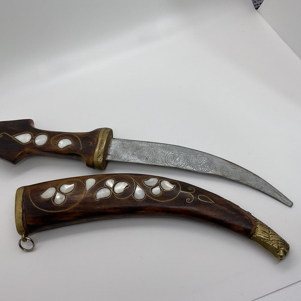VTG./ANTIQUE Wood Curved Mother of Pearl Inlay Ottoman Style Dagger- 15"