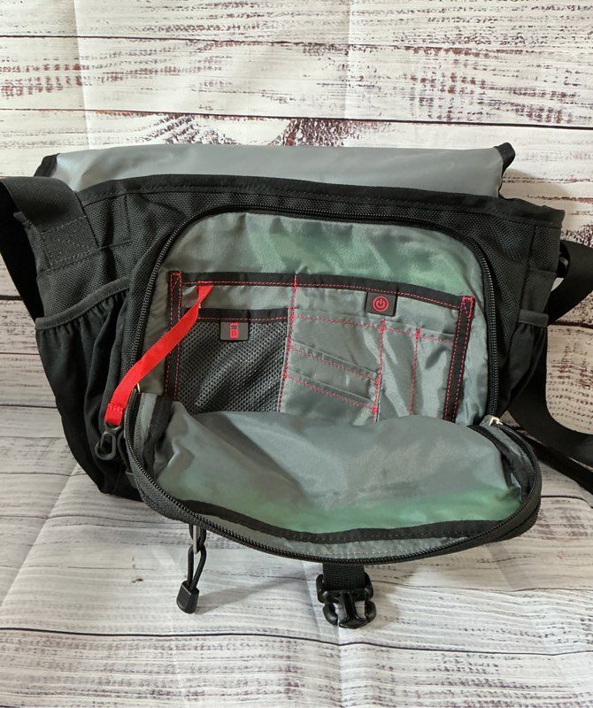 Vintage The North Face Messenger Black Shoulder Bag w/reflective stripe