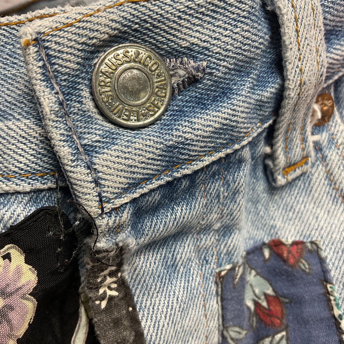 Levis Get Into Trouble Troubl3 Denim Patchwork Shorts - Size M