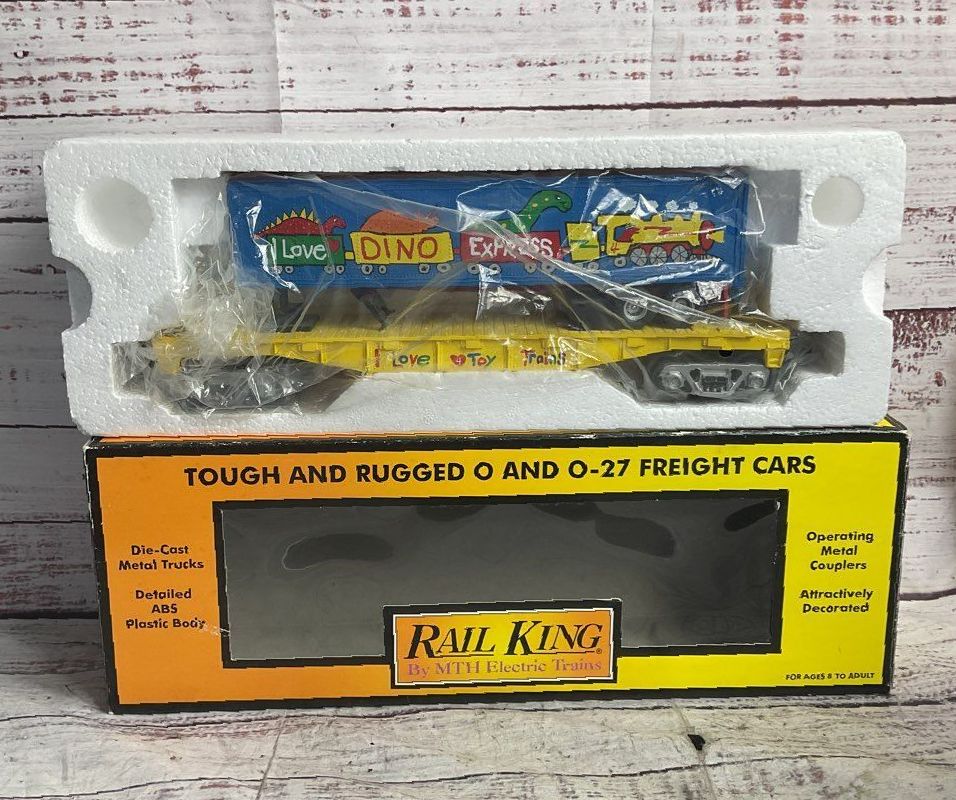 MTH Electric Trains Rail Kings I Love Toy Trains Lot Animals Dino Model Trains