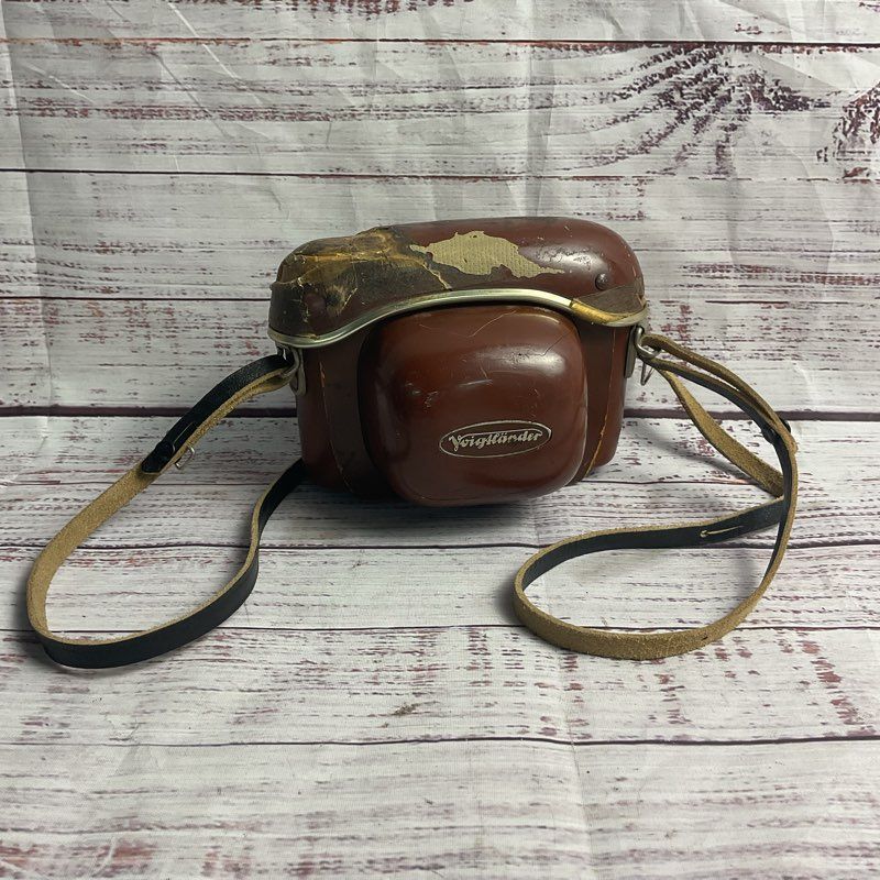 Vintage Voigtländer Vito CL Camera in Leather Case *Shutter Fires*