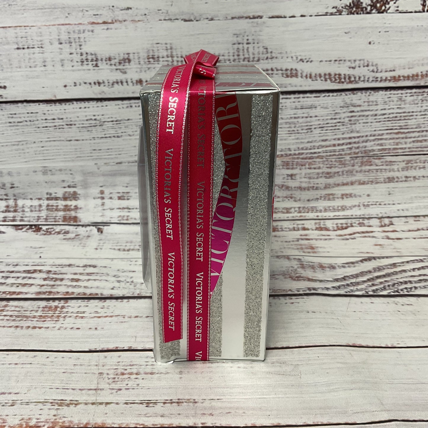 Victoria's Secret Bombshell Holiday Perfume Eau De Parfum 1.7 Oz 50 ml