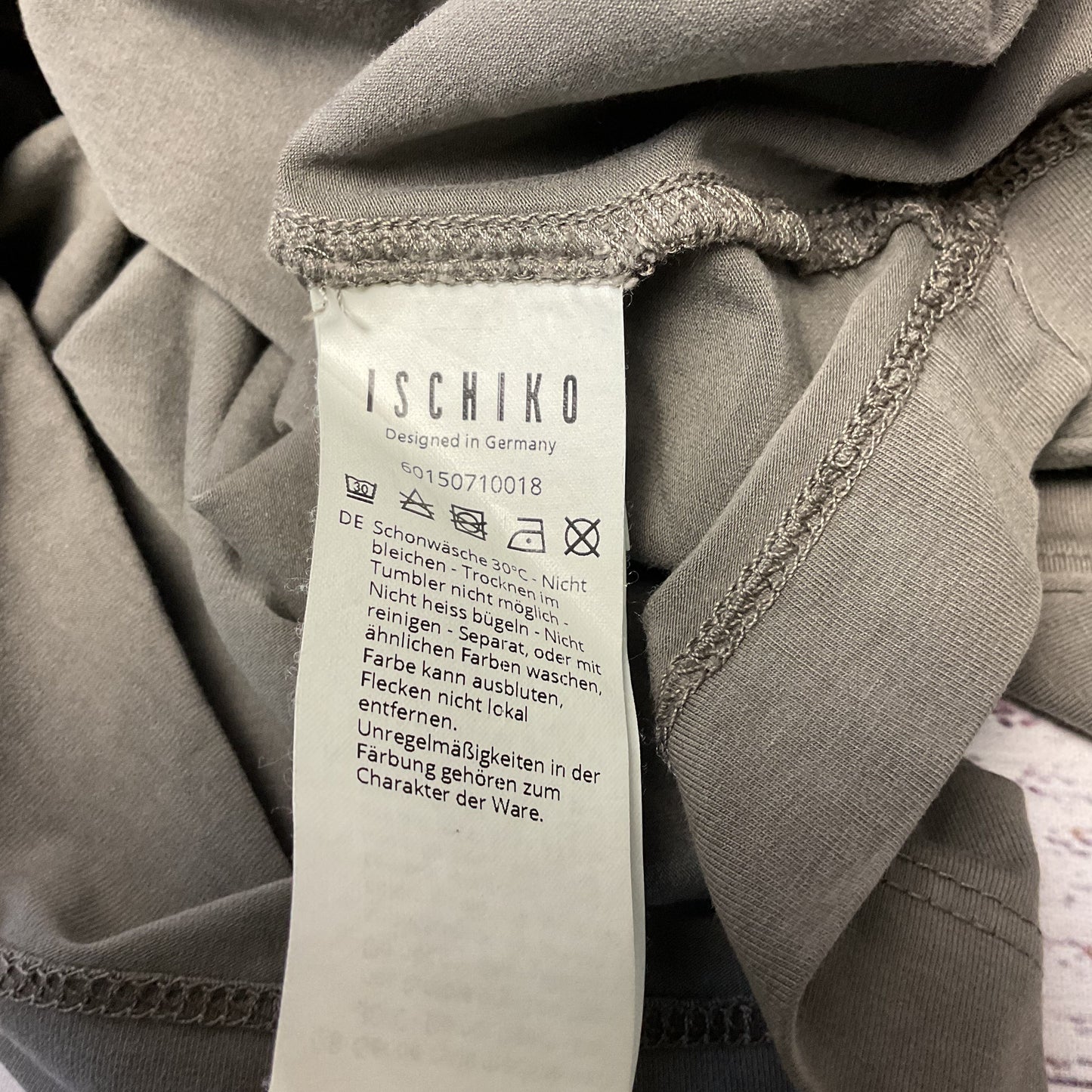 Ischiko Grey Raw Edge Long Sleeve Cotton Sweater - Size 3
