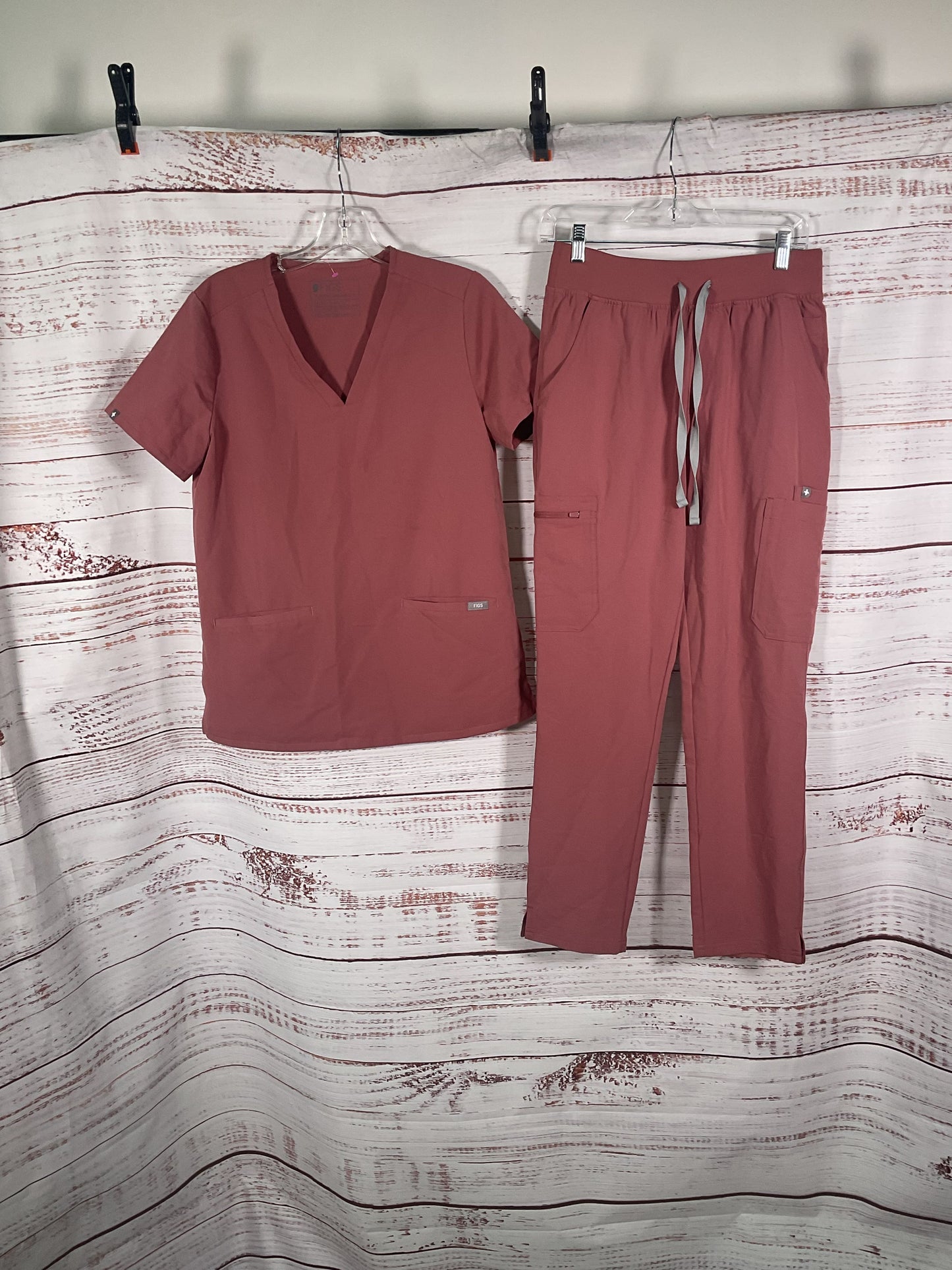 Figs Pink Technical Collection Scrubs Set - Size S