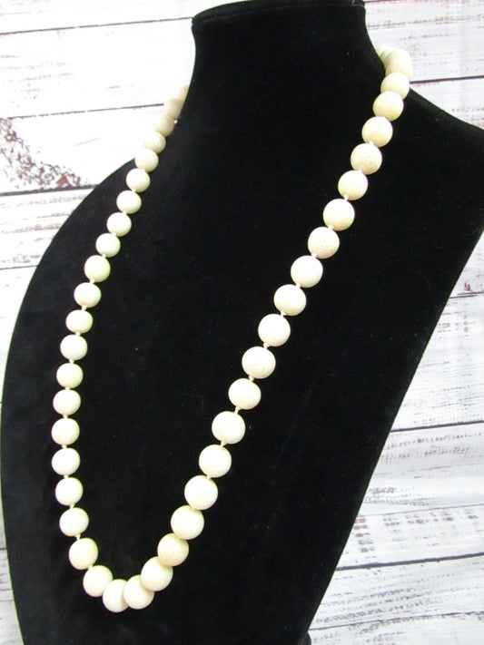 Vintage Les Bernard Faux Sponge Coral Beaded Necklace