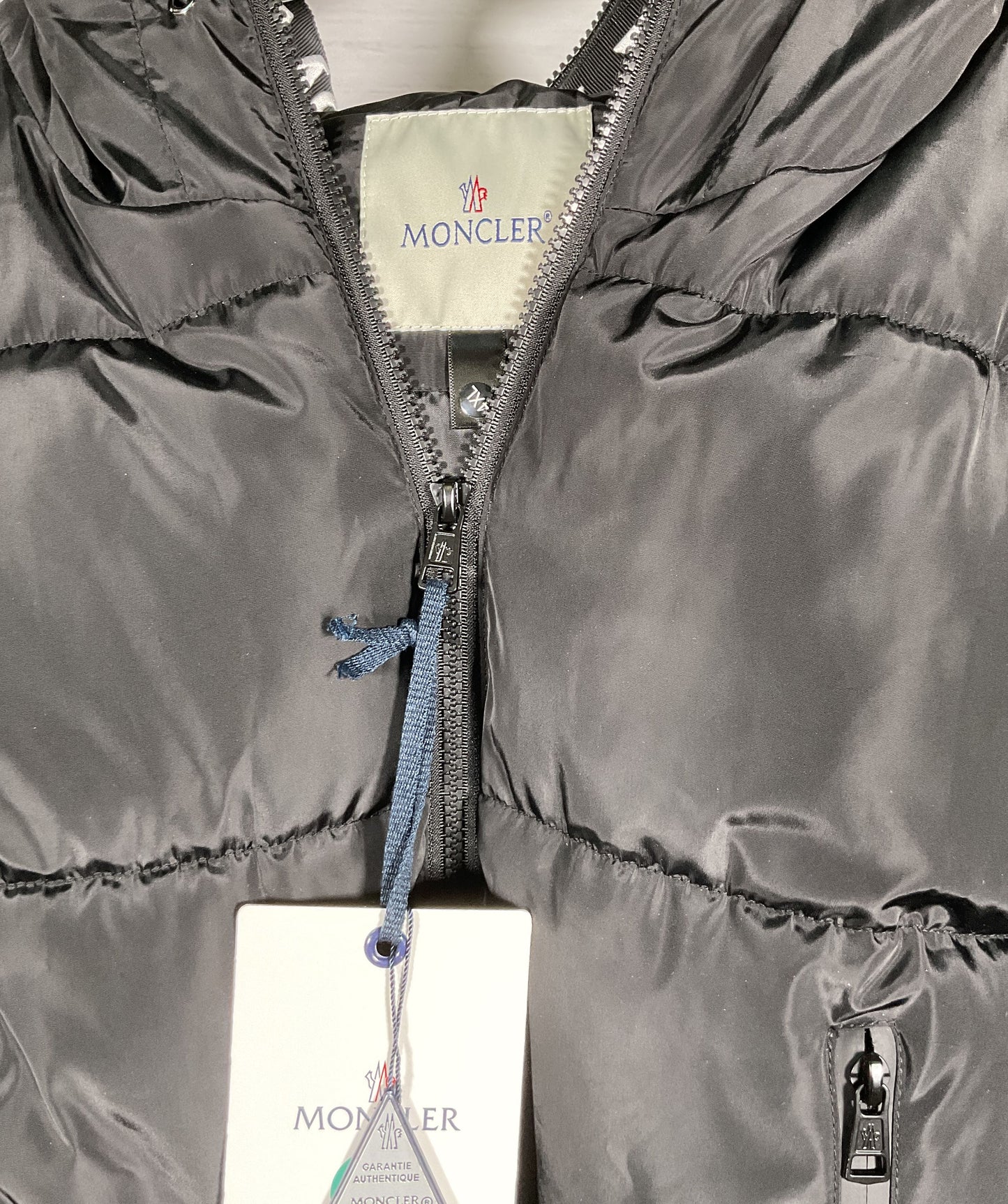 Moncler Montcla Black Down Puffer Jacket - Size 4XL - New with Defect