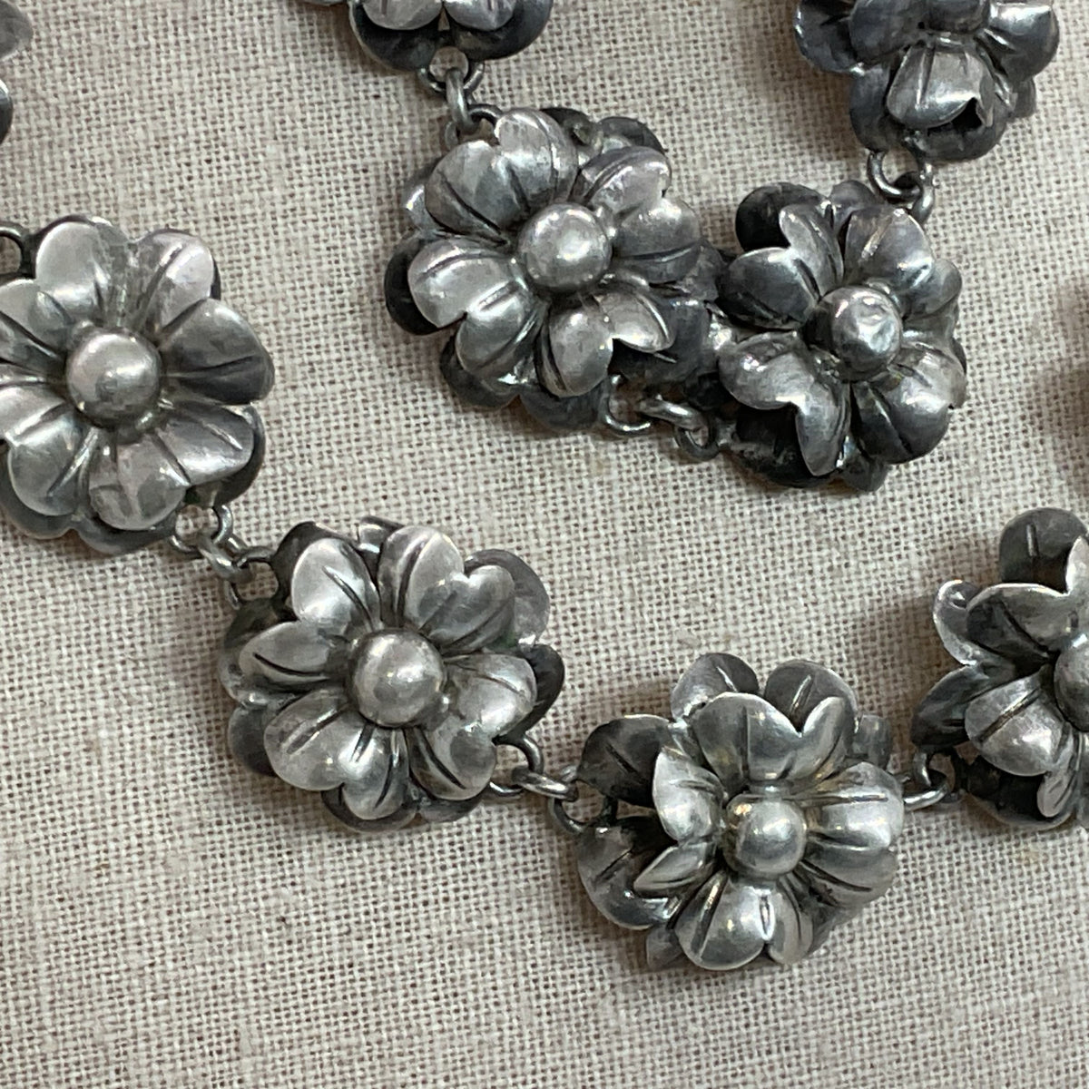 VTG. Sterling Silver Flower Link 18" Necklace & 7" Bracelet- 57.91g
