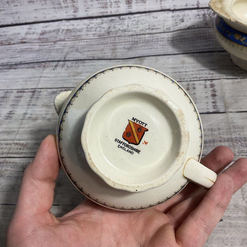 VTG. Myott Powder Blue 2 Pc. Staffordshire Porcelain Cream & Sugar Set 5681