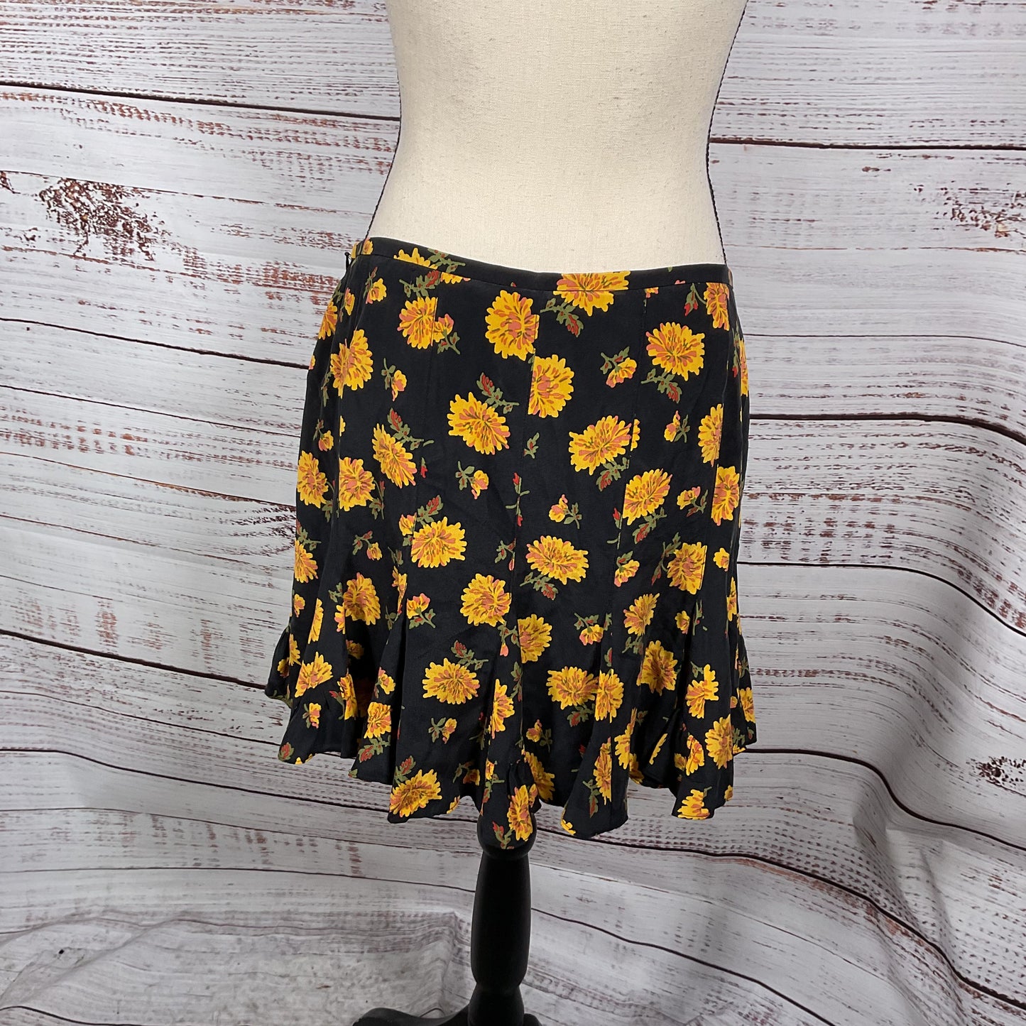 Veronica Beard Weller Black Yellow Floral Print Silk Mini Skirt - Size 6