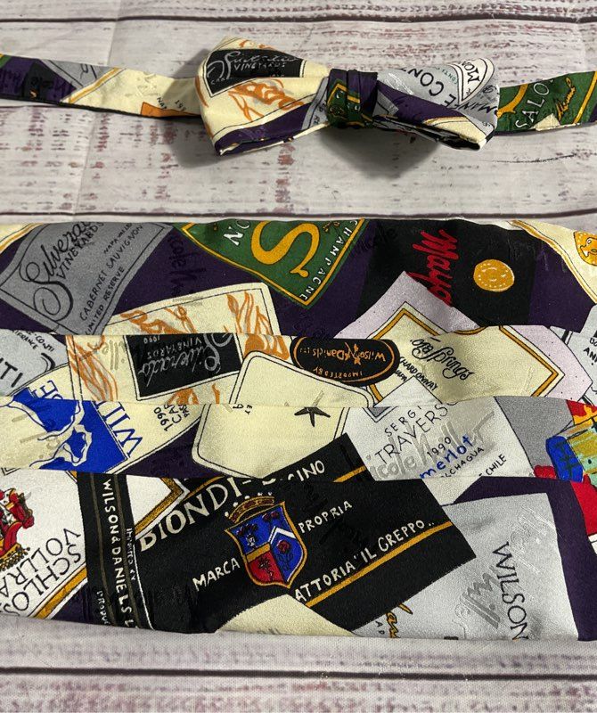 1994 Nicole Miller Silk Wine Chardonnay Wineries Cummerbund & Bowtie With Box