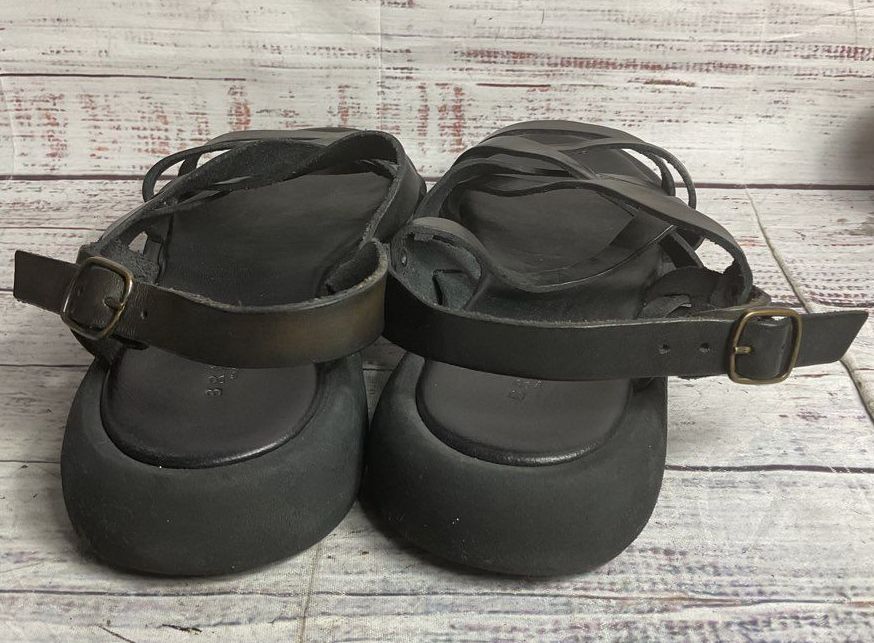Brador Leather Strappy Sandals Black 38