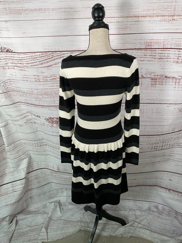Vince Camuto Women's Long Sleeved Striped Sweater Dress Black/White Size S