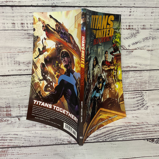 DC Comics Titans United: Bloodpact Graphic Novel by Scott, Cavan