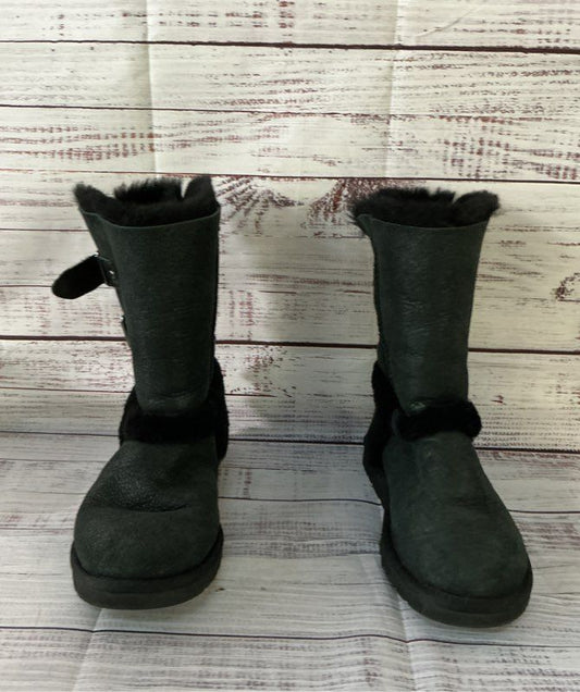 Women's UGG Skylah Black Boots Size 6