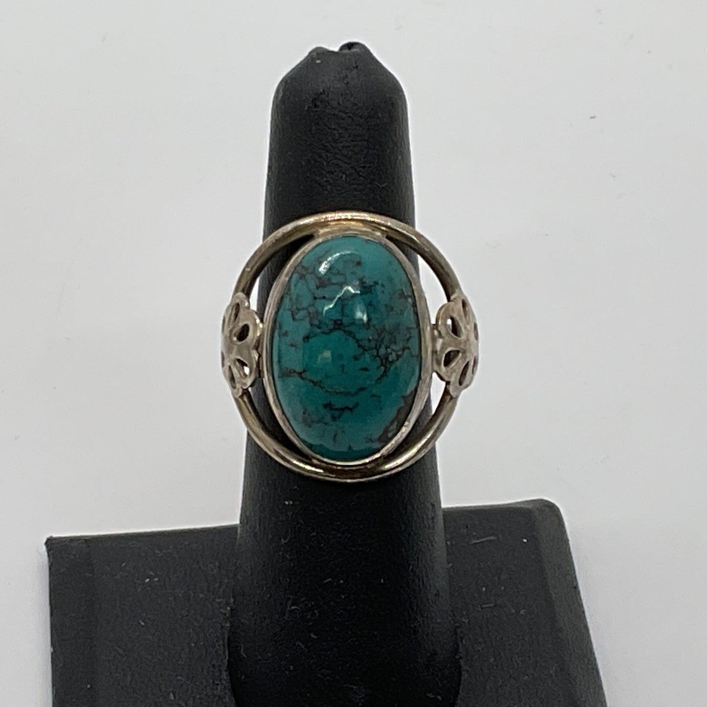 Sterling Silver & Oval Turquoise SZ 6 Ring- 8.96g