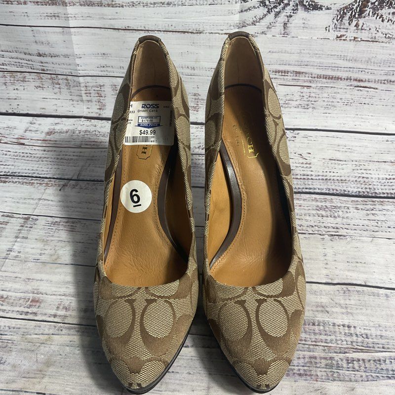 Coach Caya Signature C All-Over Brown Pump Heel Women 6