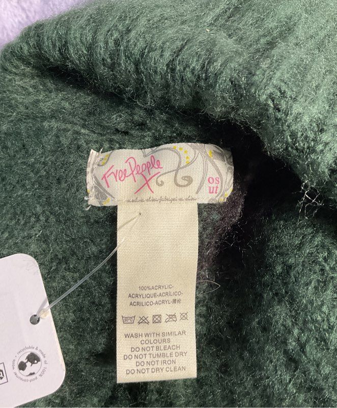 NEW FREE PEOPLE THE GROOVE STRIPE BEANIE HAT GREEN LAVENDER BLACK