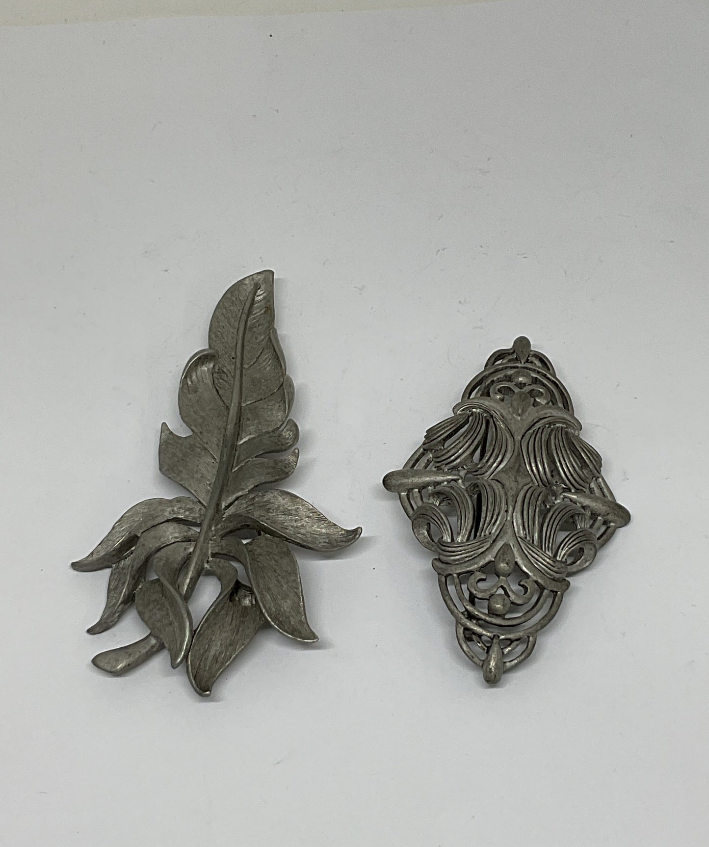 Lot 2 Oscar de la Renta Silver tone Vintage Brooch