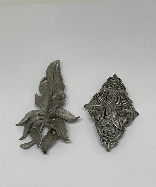 Lot 2 Oscar de la Renta Silver tone Vintage Brooch