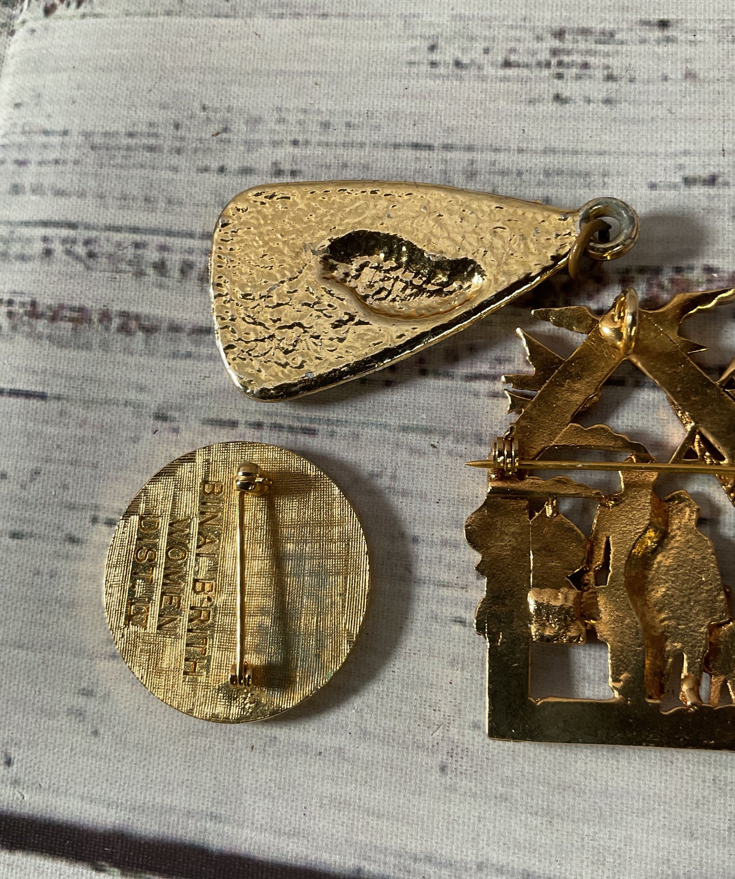 Mizrachi Womens Organization of America 4 Gold Plated Vintage Brooch