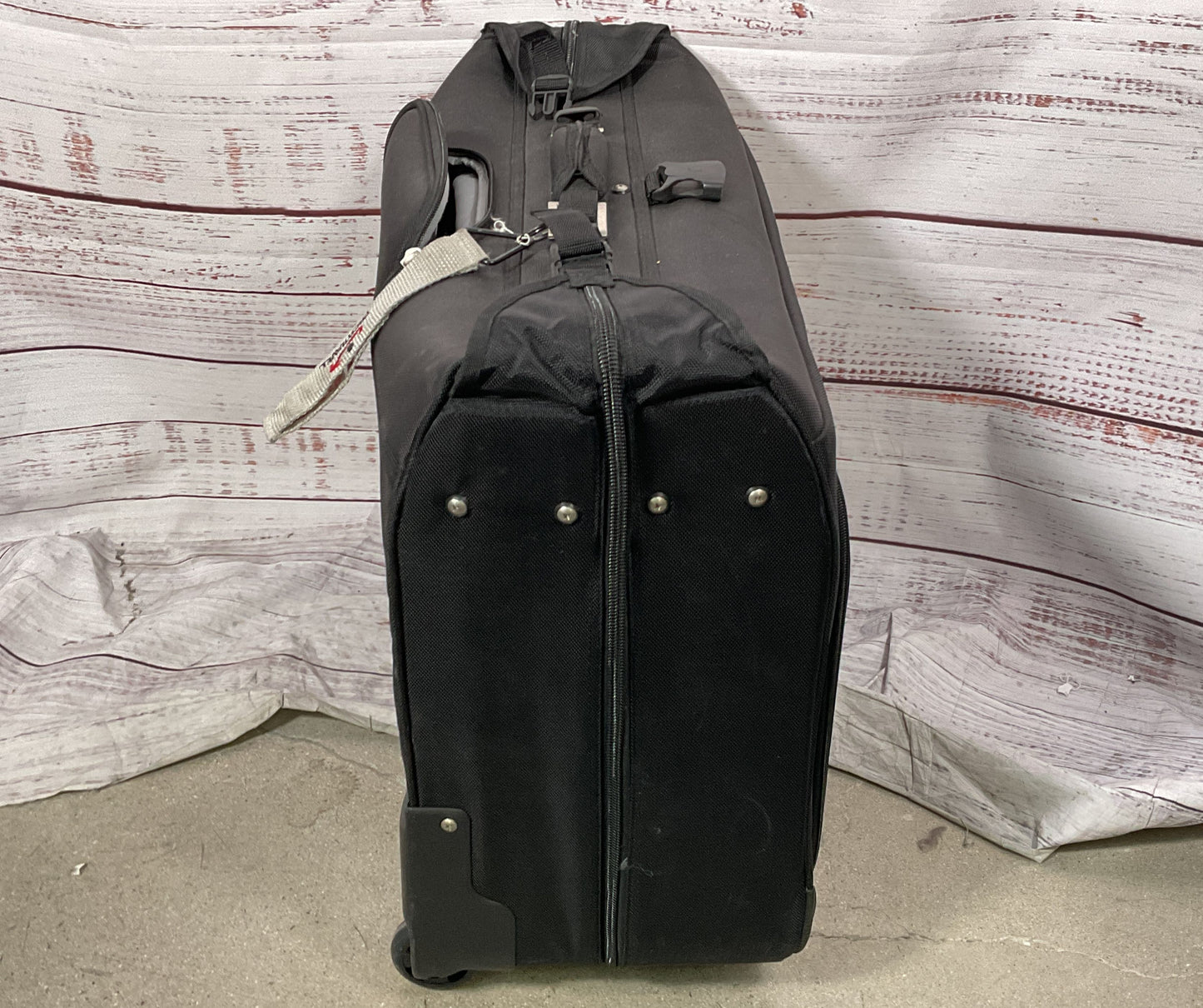 Delsey Rolling Garment Bag Suitcase Black