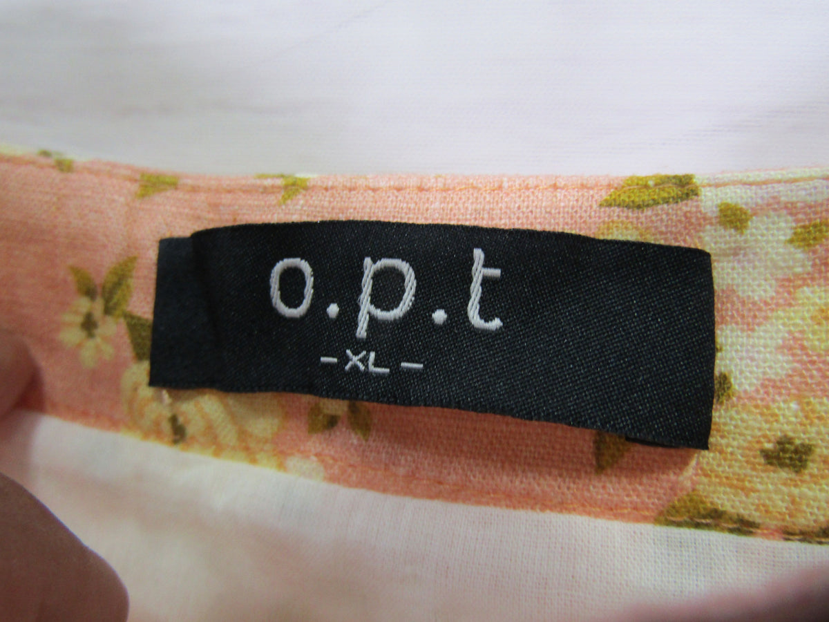 O.P.T Women's Floral Skirt Size XL