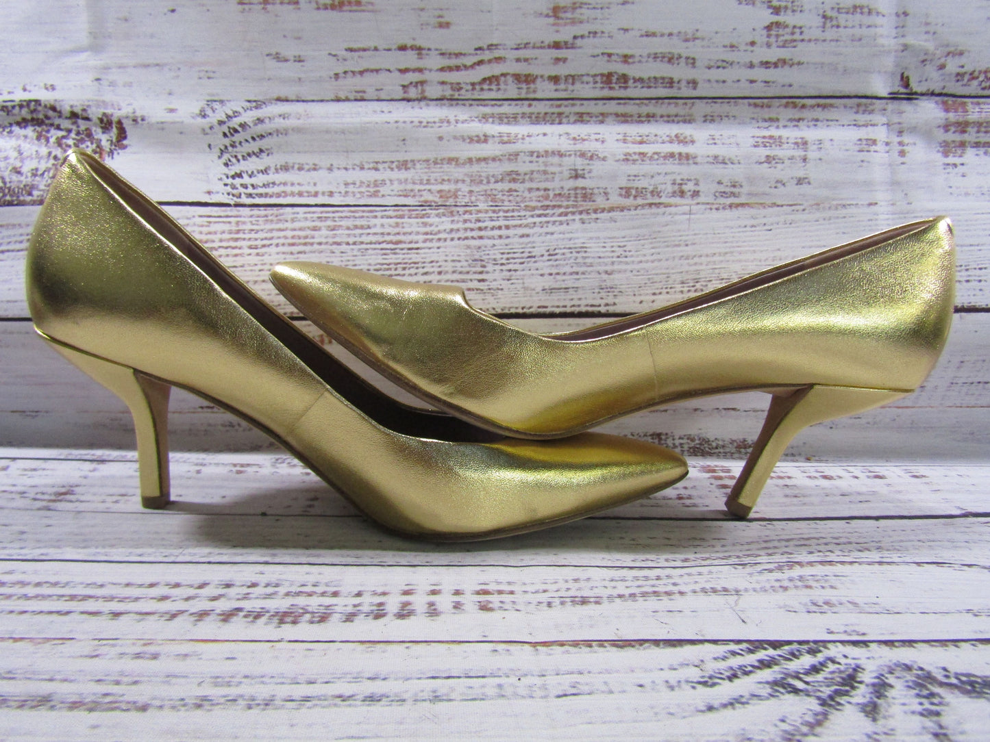 Diane Von Furstenberg Women's Gold Leather Pointed Toe Pumps Size 7