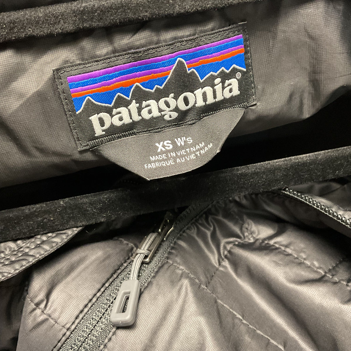 Patagonia Nano Puff Puffer Black Full Zip Jacket XS Heartflow Brand Embroidered