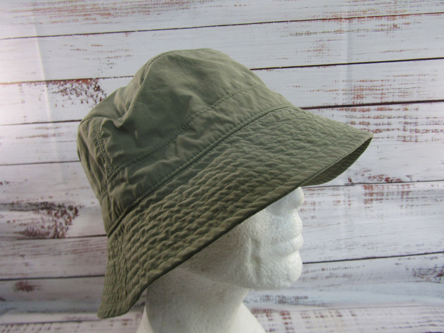 Uniqlo x JW Anderson Men's Green Bucket Hat One Size