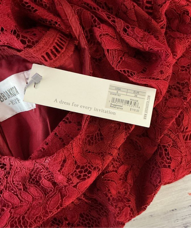 NWT Women's BB Dakota RSVP Lace Dress in Red Size 6 Retail $118
