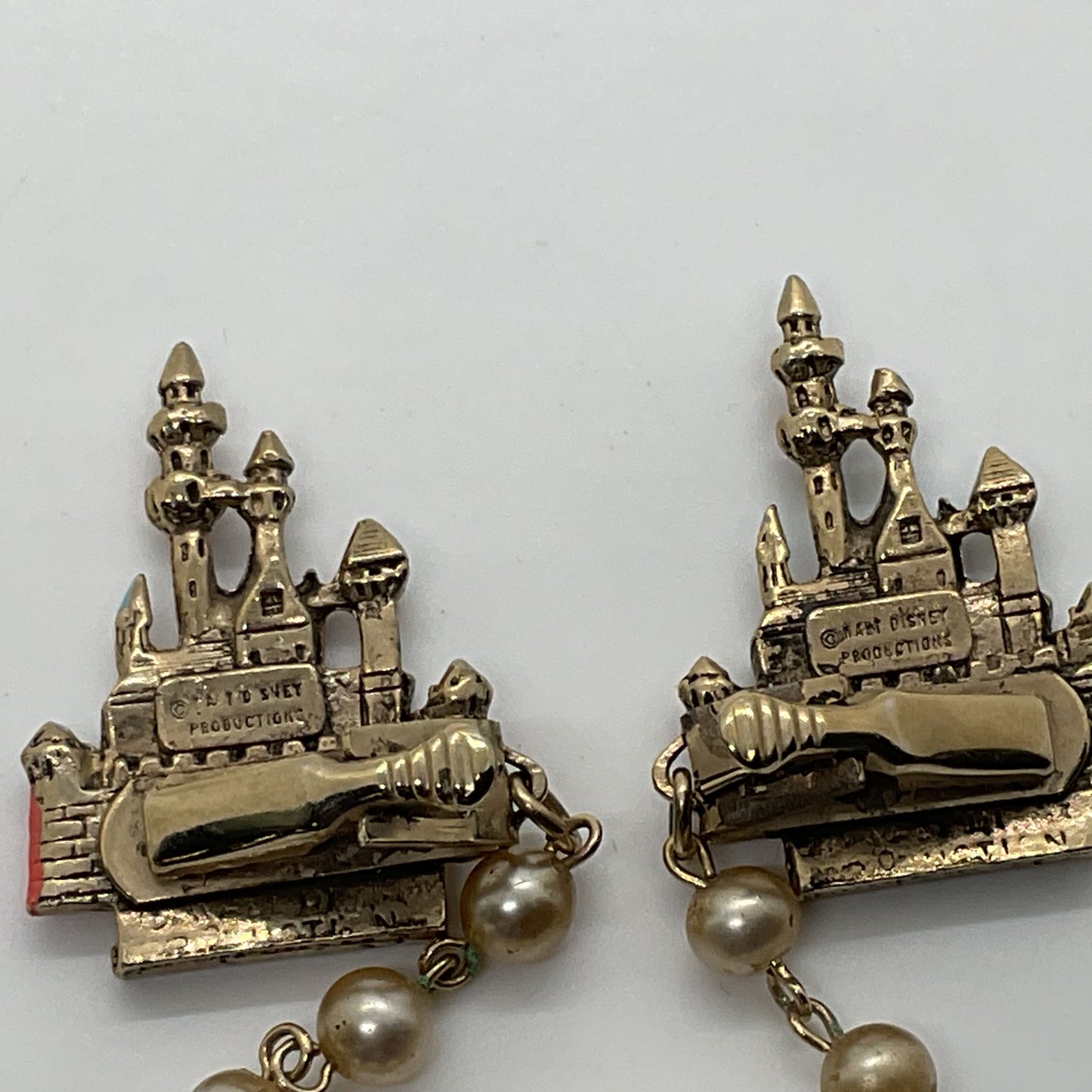 VTG. DISNEY Gold Tone Castle Sweater Clips